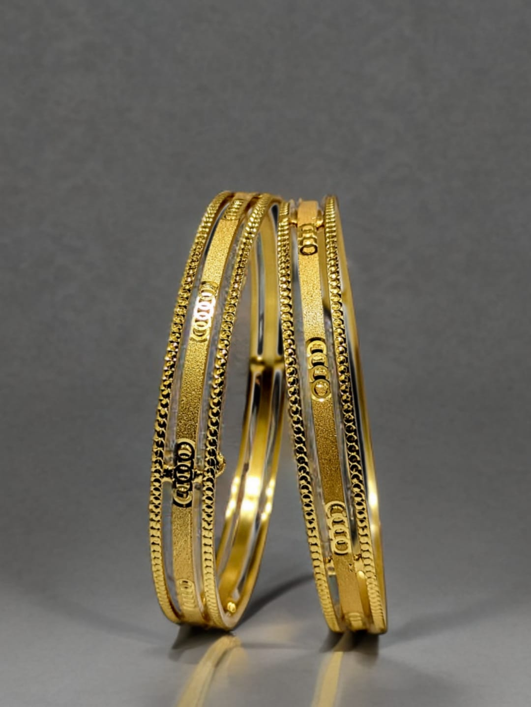 Traditional Glossy Bangles