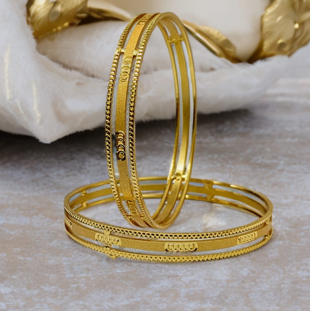 Traditional Glossy Bangles
